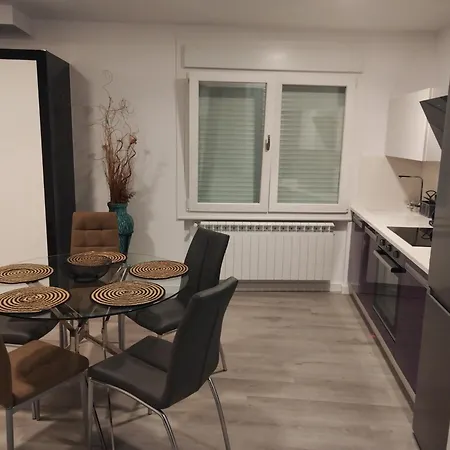 Apartment Opincho *